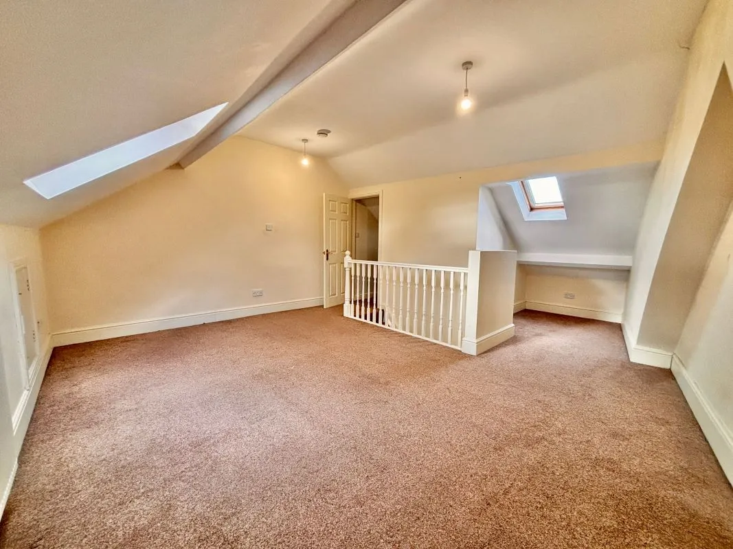 Great Houghton, Barnsley, South Yorkshire, S72 0AS - Online Auctions