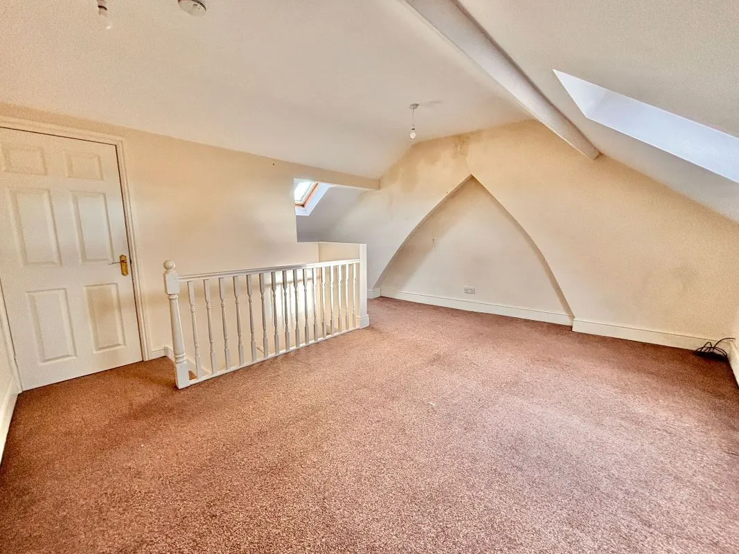 Great Houghton, Barnsley, South Yorkshire, S72 0AS - Online Auctions