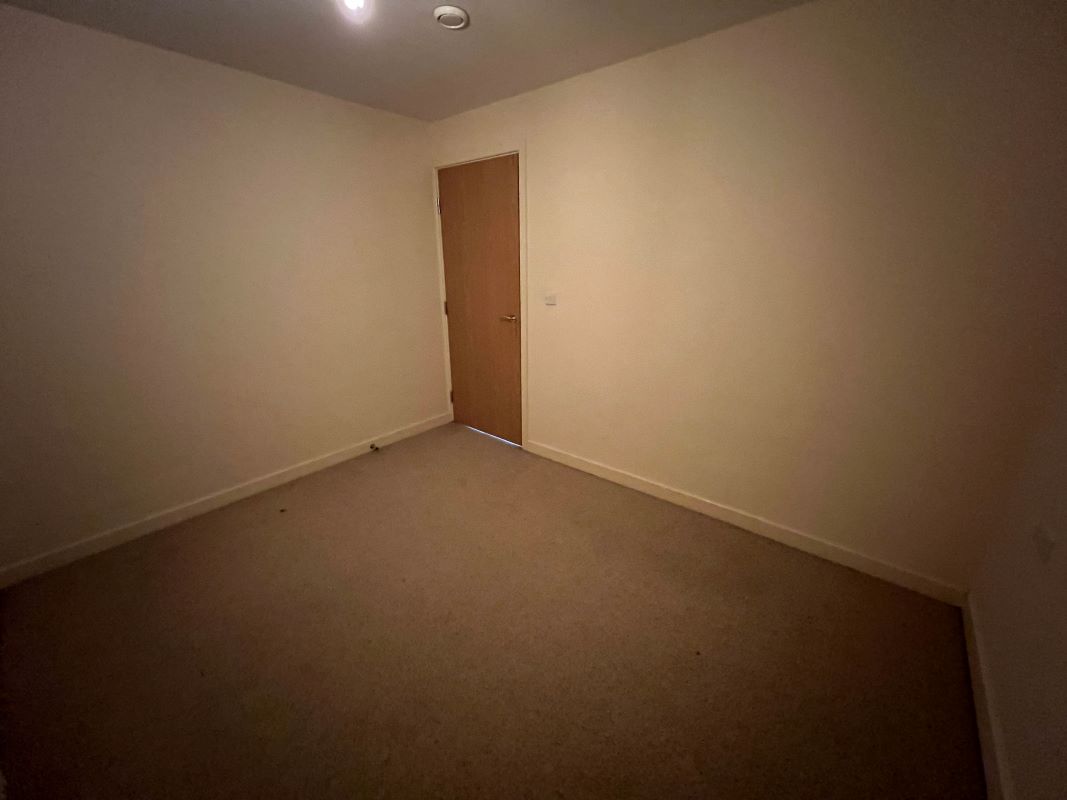 323 Bramall Lane, Sheffield, South Yorkshire, S2 4RJ - Online Auctions