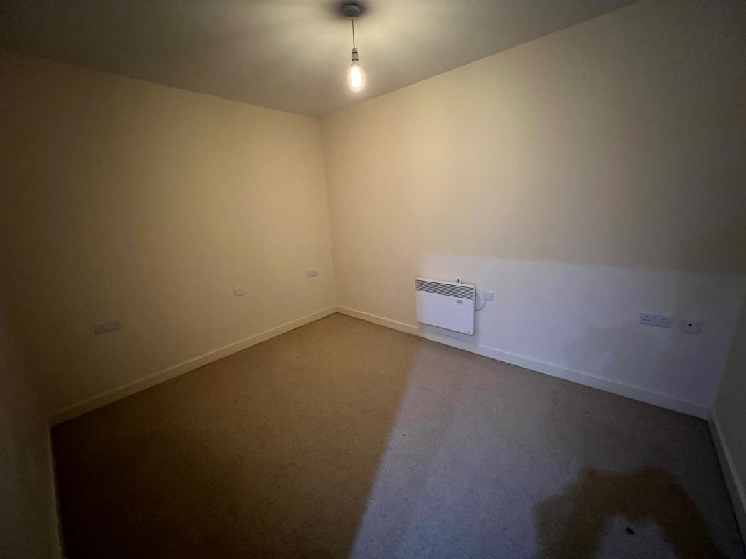 323 Bramall Lane, Sheffield, South Yorkshire, S2 4RJ - Online Auctions