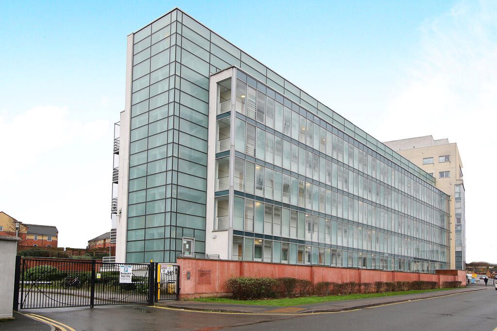 323 Bramall Lane, Sheffield, South Yorkshire, S2 4RJ - Online Auctions