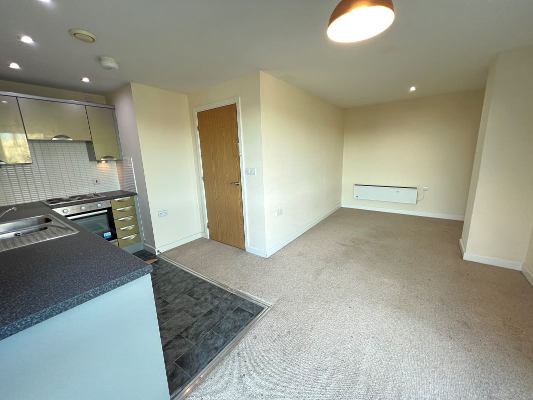 323 Bramall Lane, Sheffield, South Yorkshire, S2 4RJ - Online Auctions