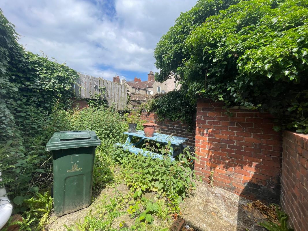 Barnsley, South Yorkshire, S70 4NR - Online Auctions