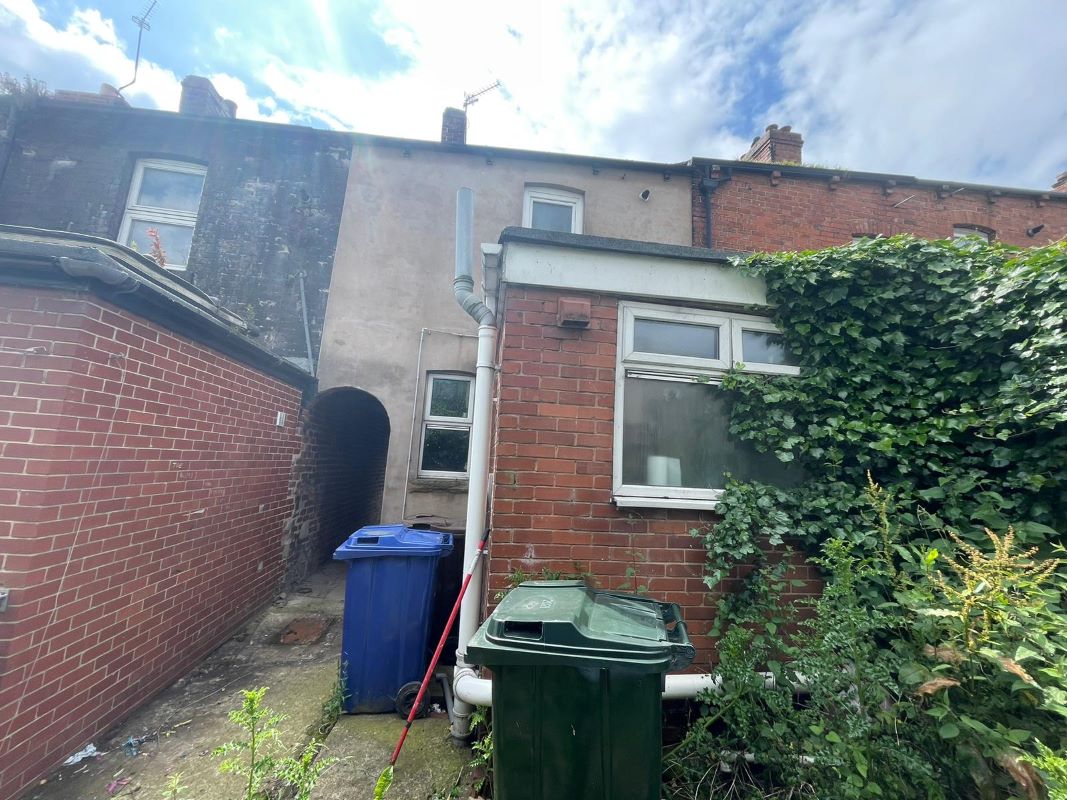 Barnsley, South Yorkshire, S70 4NR - Online Auctions
