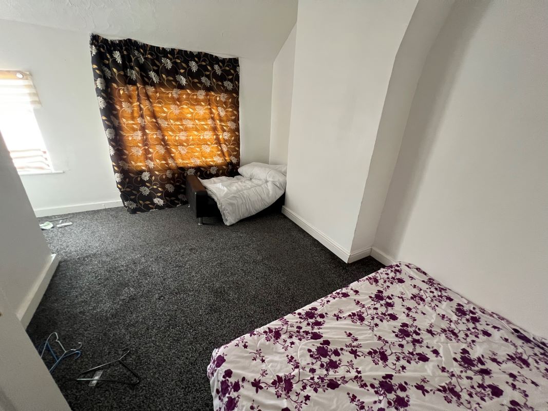 Edlington, Doncaster, South Yorkshire, DN12 1BA - Online Auctions