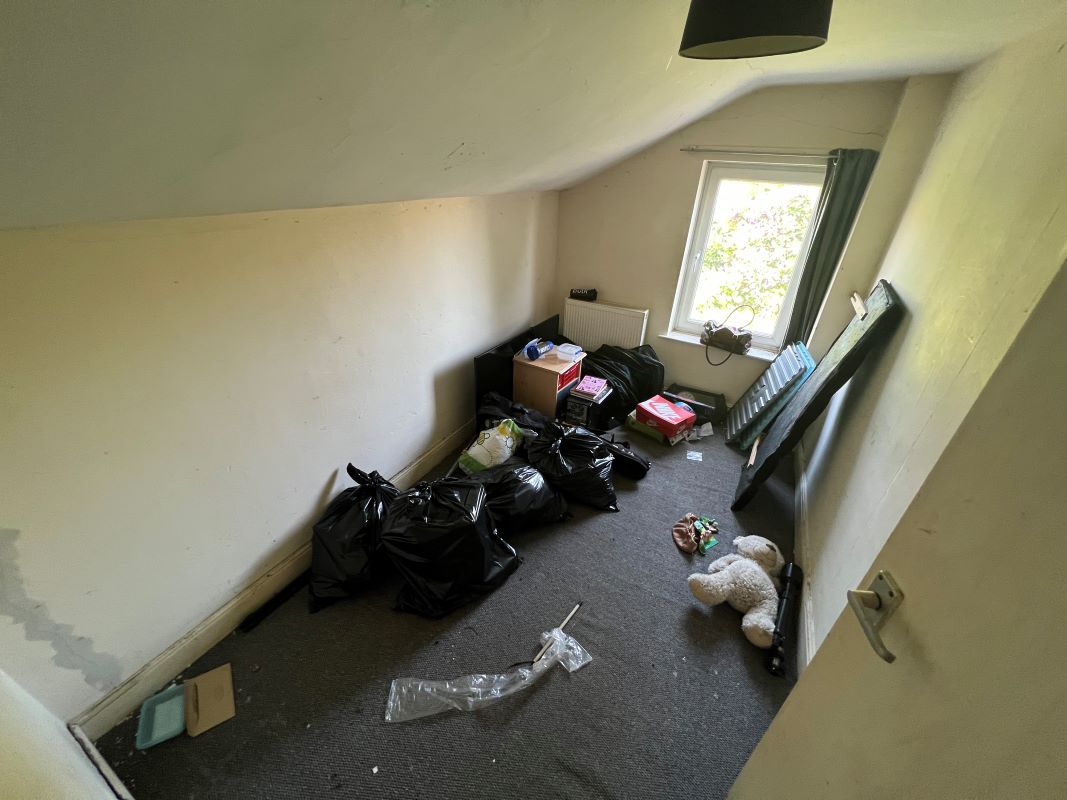 Grimsby, South Humberside, DN32 7NA - Online Auctions