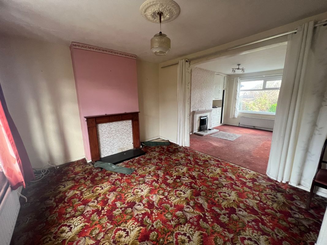 Hood Green, Barnsley, South Yorkshire, S75 3HG - Online Auctions