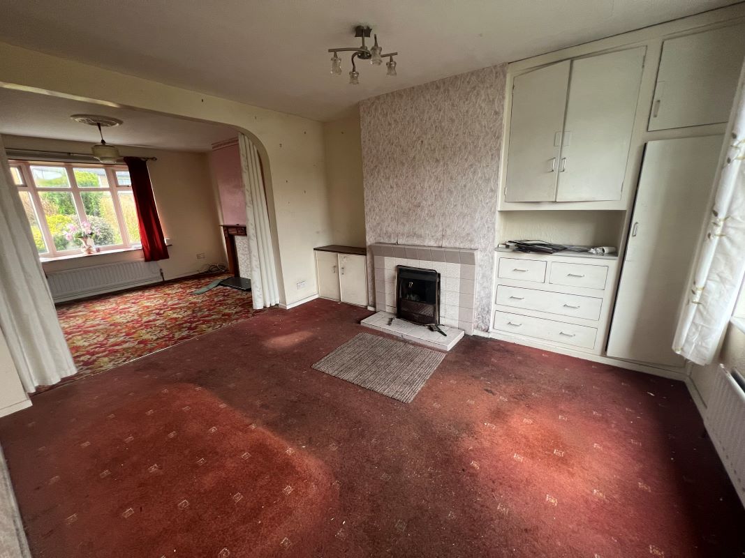 Hood Green, Barnsley, South Yorkshire, S75 3HG - Online Auctions