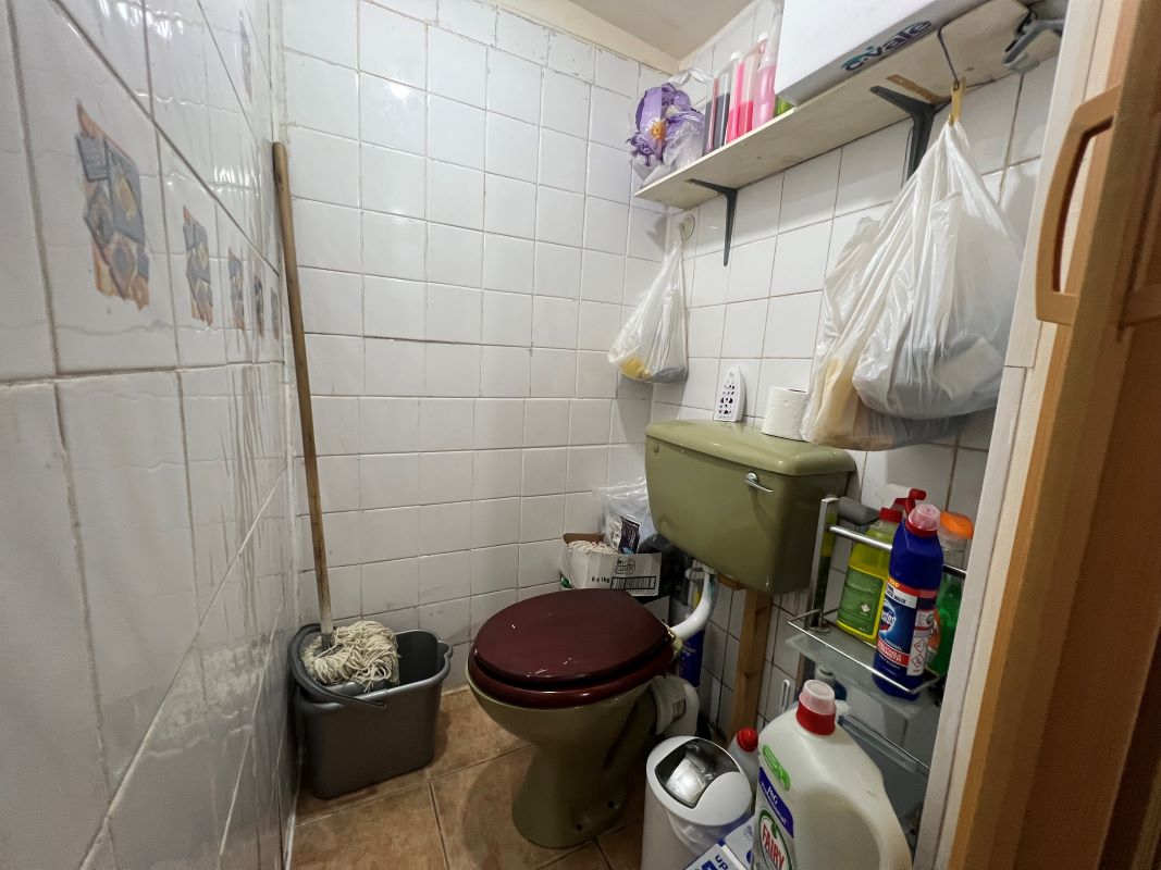Wath-Upon-Dearne, Rotherham, South Yorkshire, S63 6AH - Online Auctions