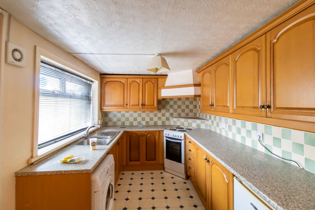 Hetton-Le-Hole, Houghton le Spring, Tyne And Wear, DH5 9DD - Online Auctions