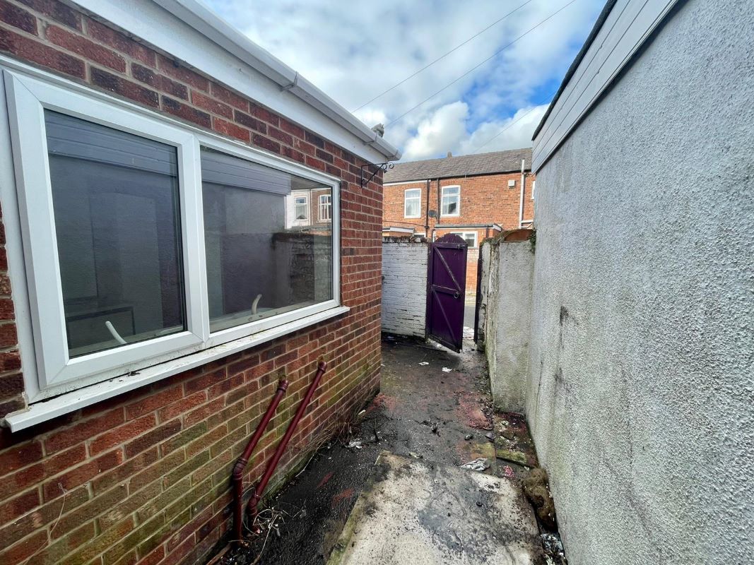 Warrington, Cheshire, WA4 1ES - Online Auctions