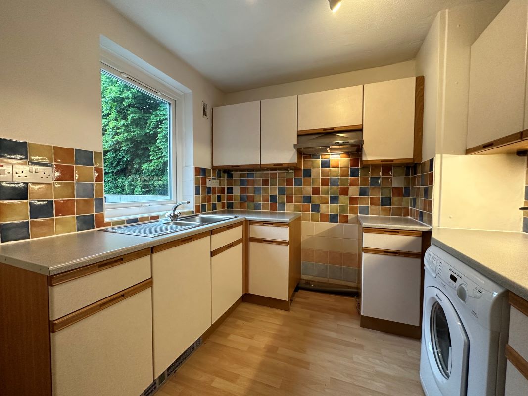 Bradford, West Yorkshire, BD9 4LY - Online Auctions