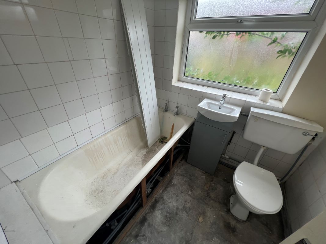Goldthorpe, Rotherham, South Yorkshire, S63 9HS - Online Auctions