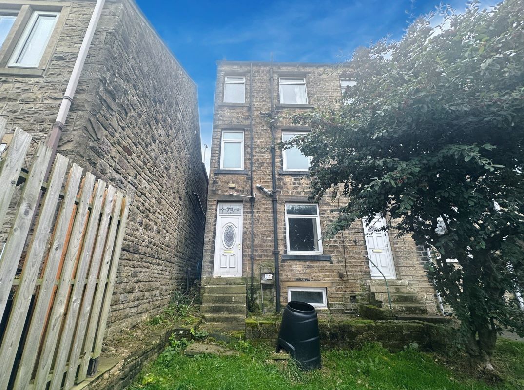 Linthwaite, Huddersfield, West Yorkshire, HD7 5QY - Online Auctions