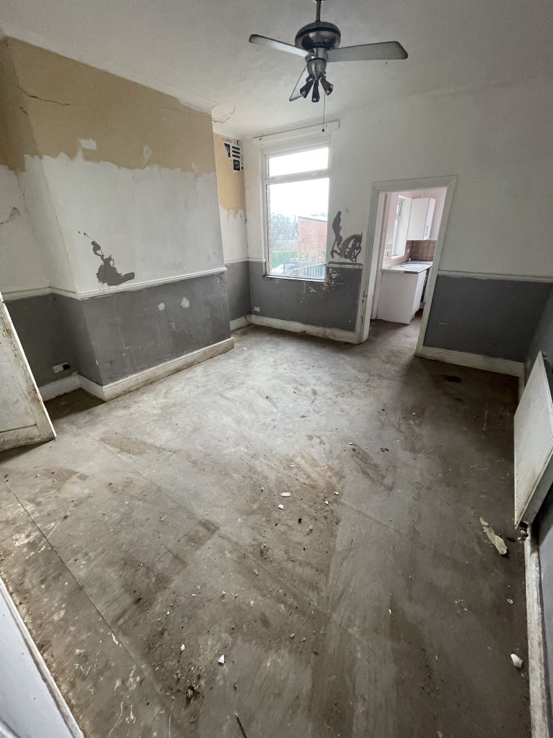 Royston, Barnsley, South Yorkshire, S71 4QT - Online Auctions