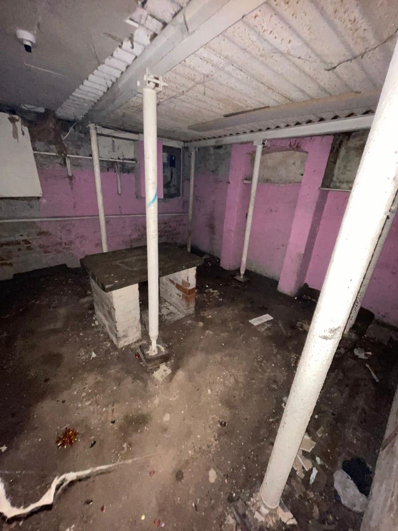 Royston, Barnsley, South Yorkshire, S71 4QT - Online Auctions