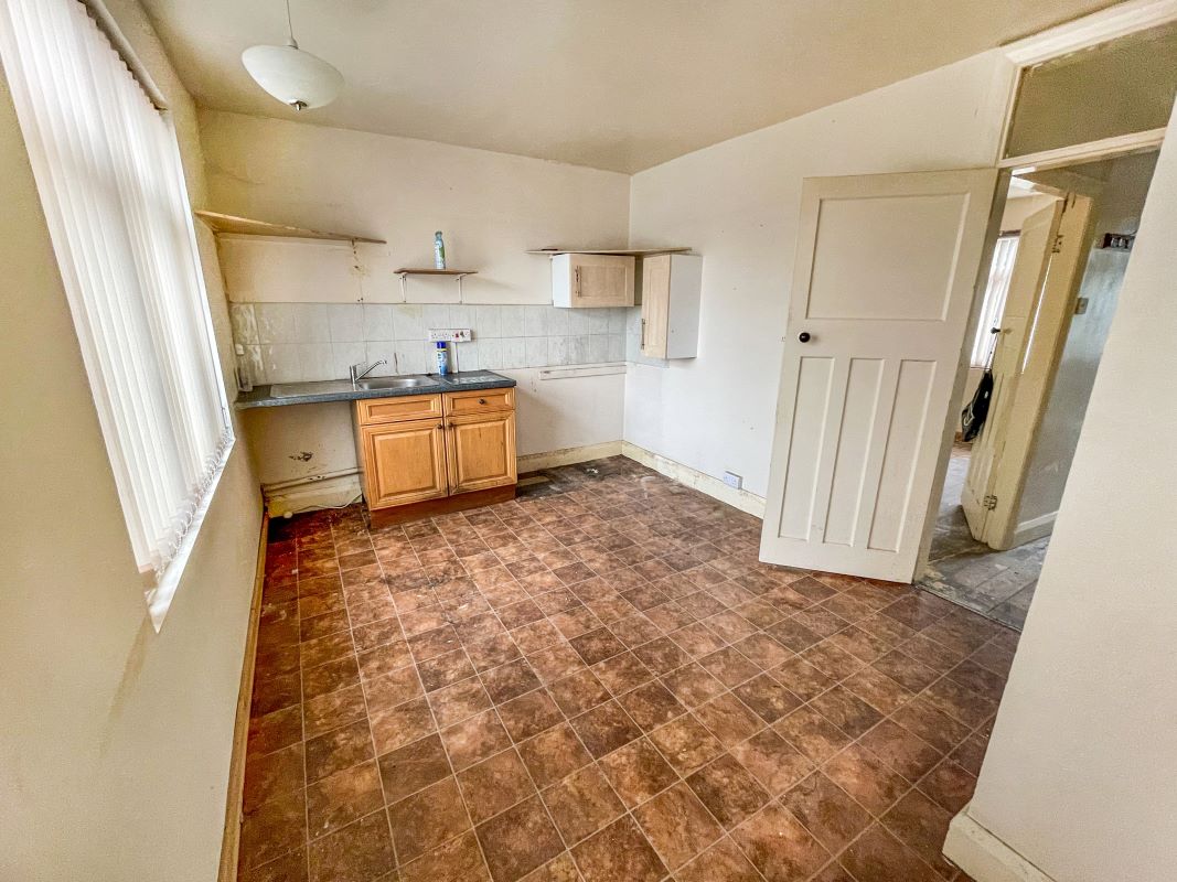 Coventry, West Midlands, CV6 7FQ - Online Auctions