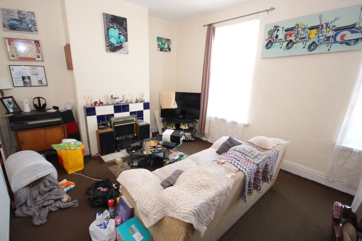 Blackpool, Lancashire, FY1 3NE - Online Auctions