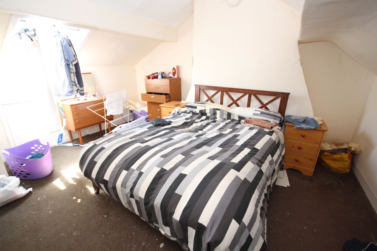 Blackpool, Lancashire, FY1 3NE - Online Auctions