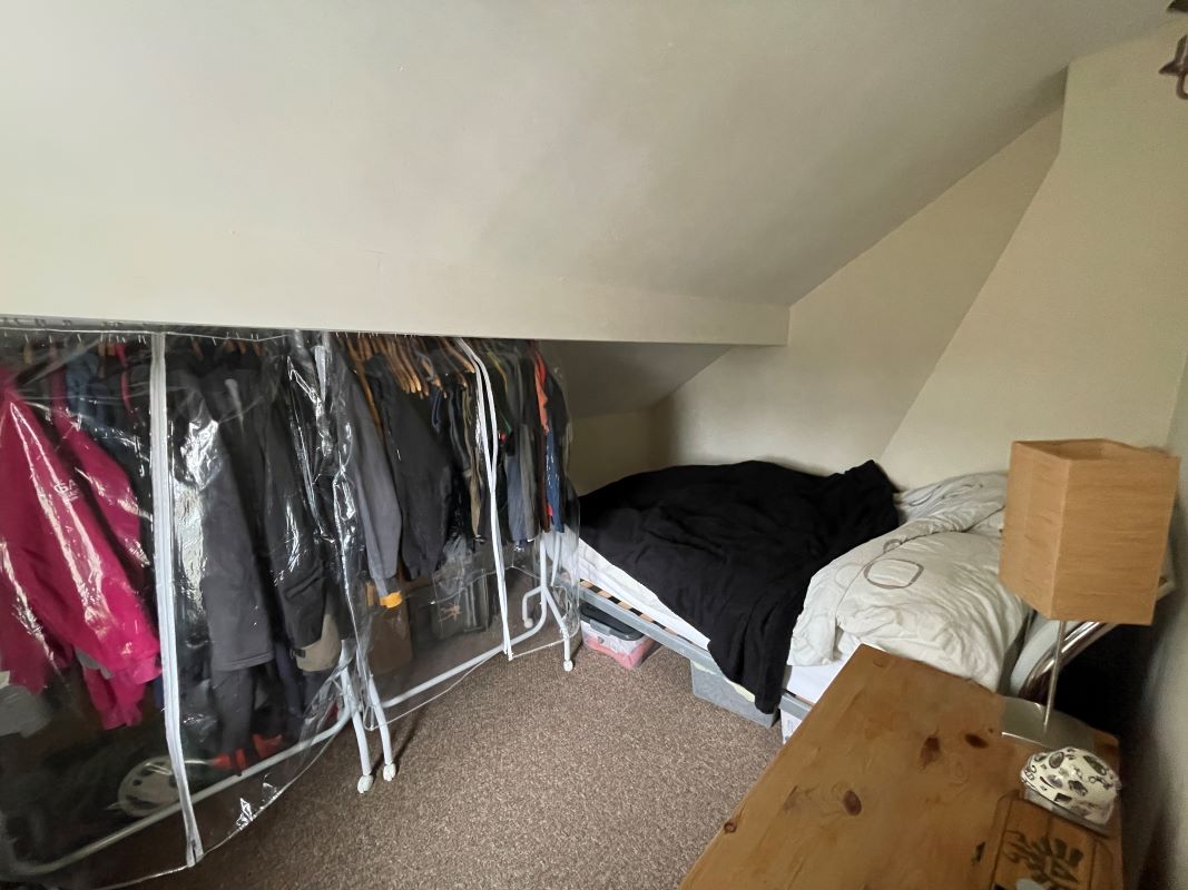 Barnsley, South Yorkshire, S70 1UW - Online Auctions