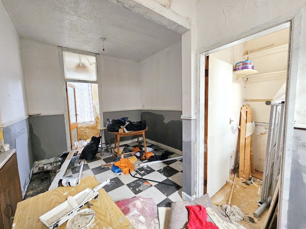Blackpool, Lancashire, FY1 3JT - Online Auctions