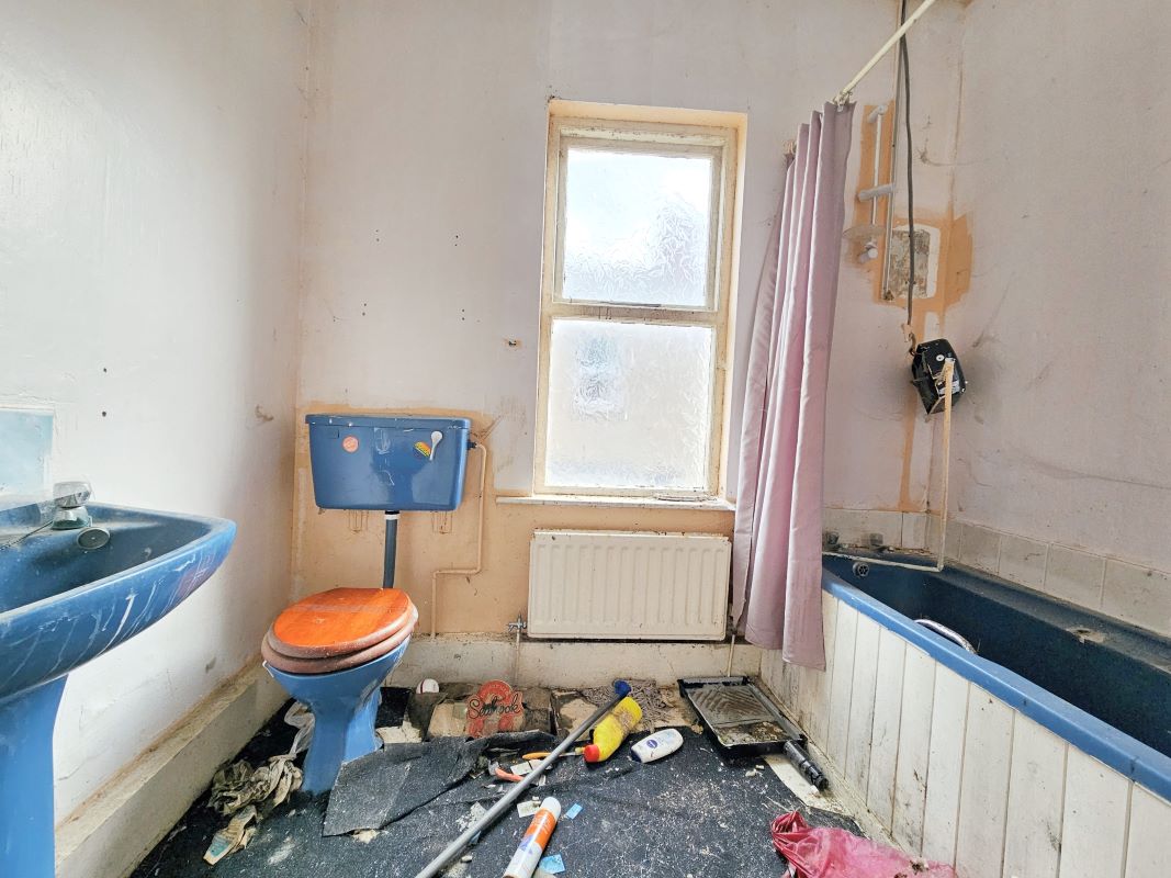 Blackpool, Lancashire, FY1 3JT - Online Auctions