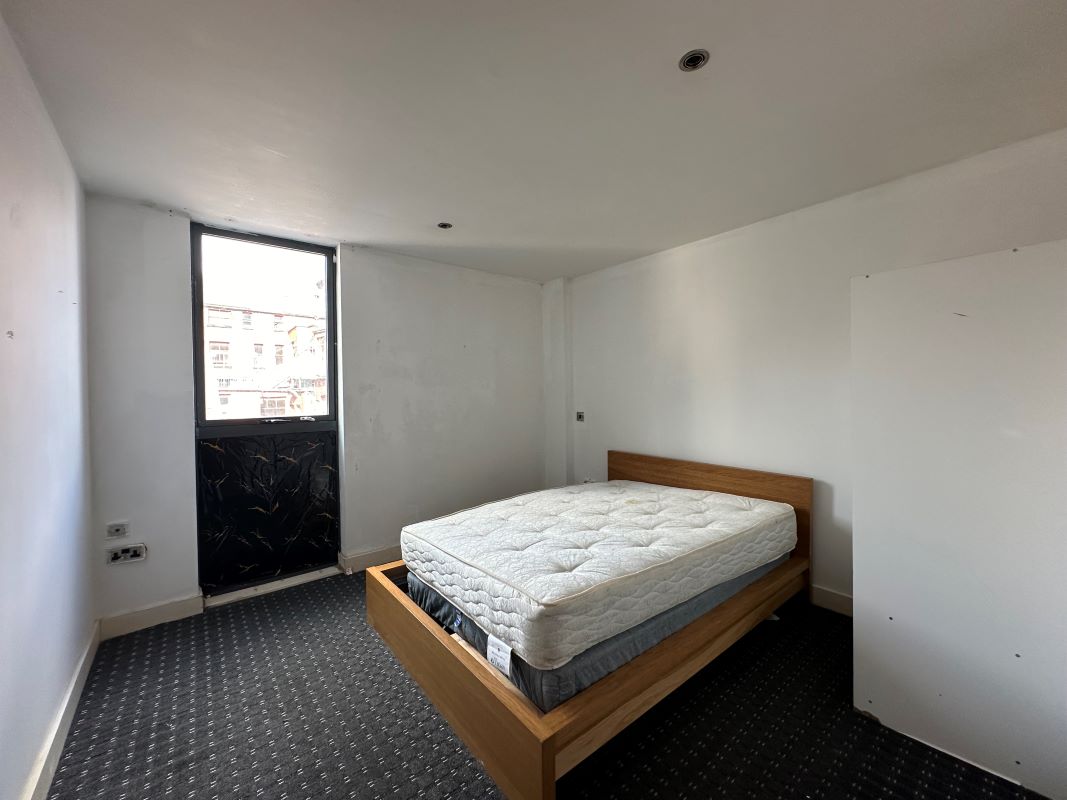 3 North Bank, Sheffield, South Yorkshire, S3 8JT - Online Auctions