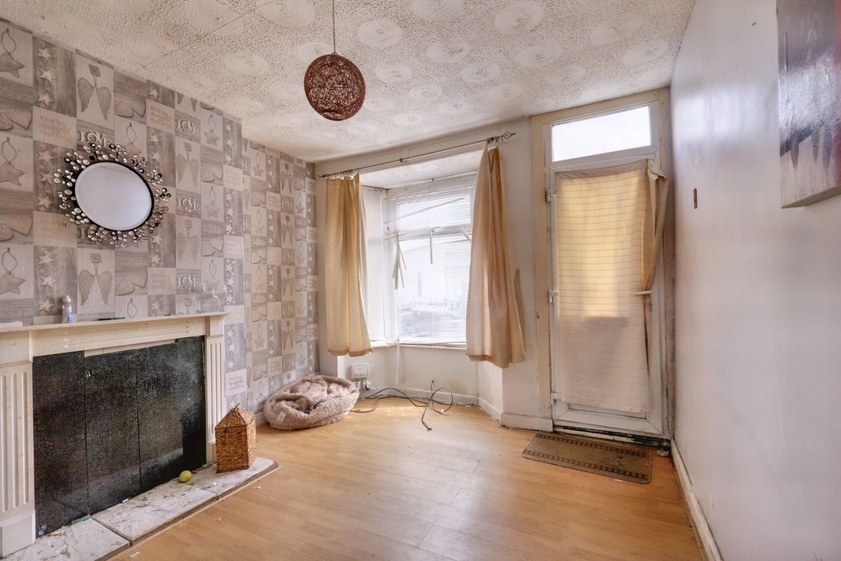 Rensburg Street, Hull, North Humberside, HU9 2NS - Online Auctions