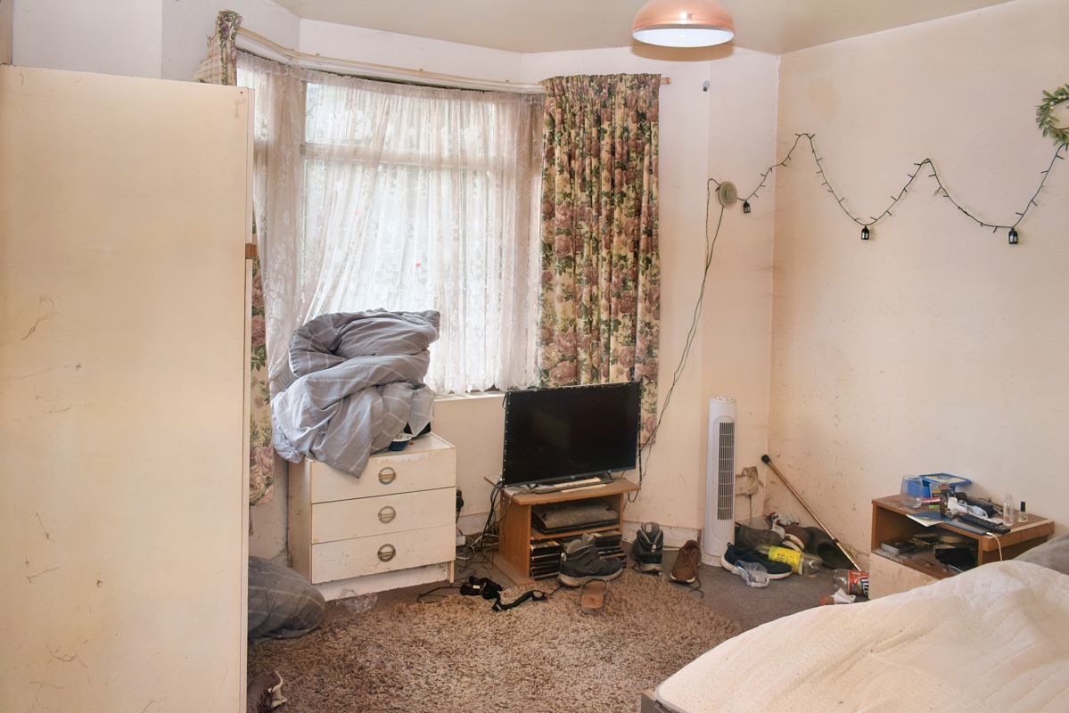 Coventry, West Midlands, CV6 7FQ - Online Auctions