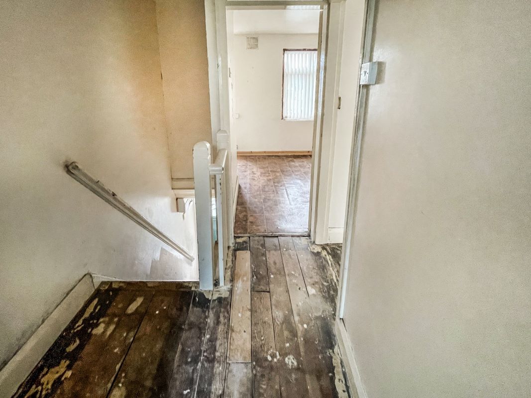 Coventry, West Midlands, CV6 7FQ - Online Auctions