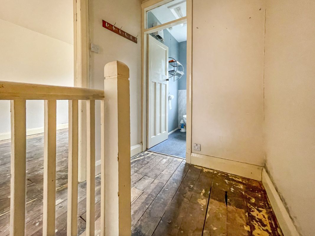 Coventry, West Midlands, CV6 7FQ - Online Auctions