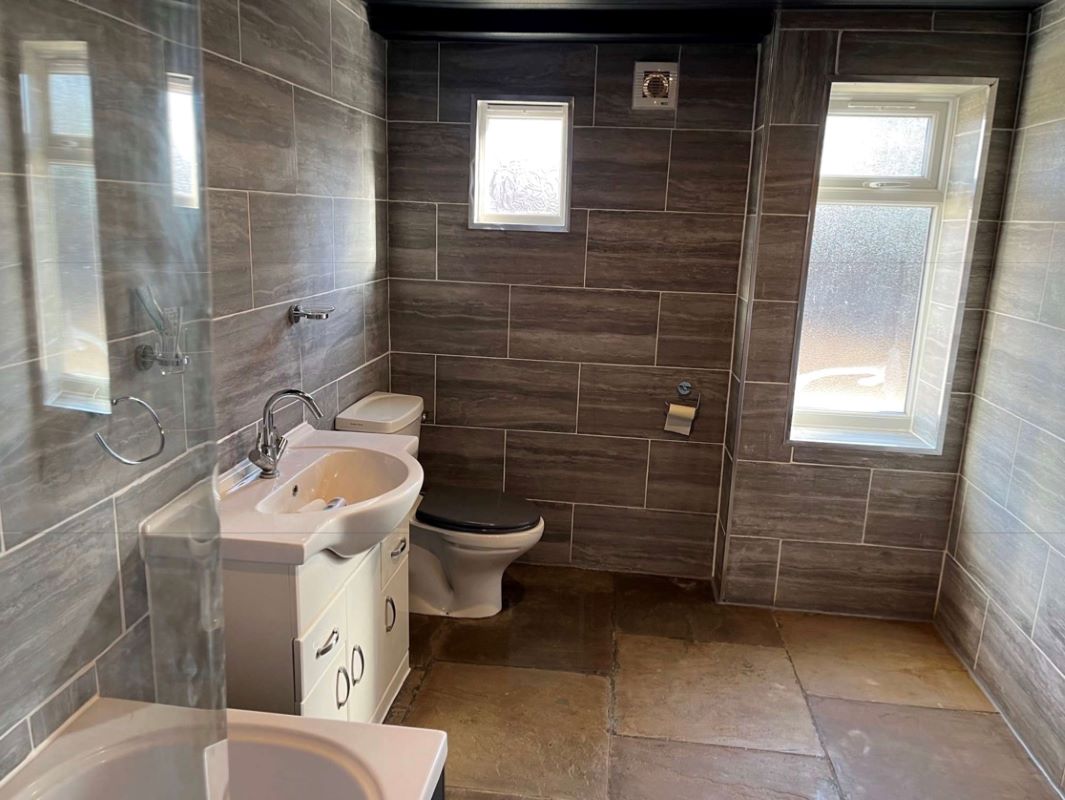 Fen Road, Billinghay, Lincoln, Lincolnshire, LN4 4HX - Online Auctions