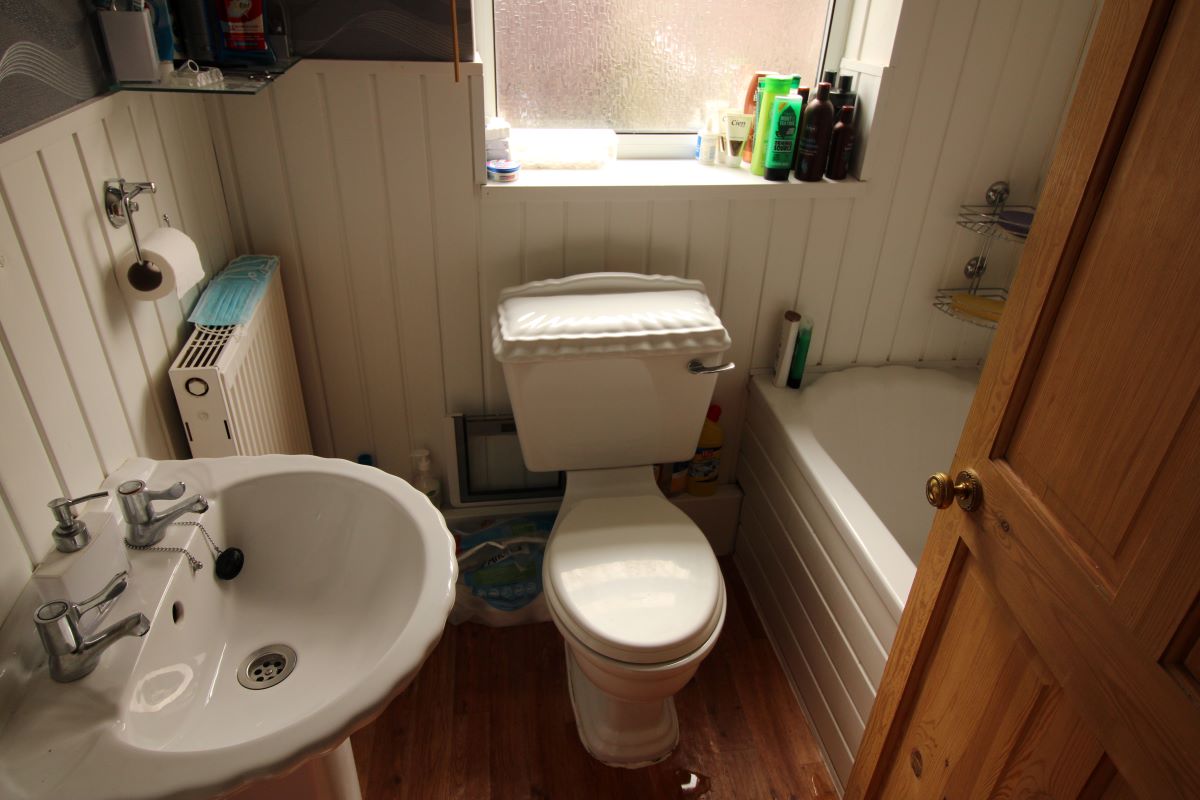 Rotherham, South Yorkshire, S63 9HW - Online Auctions
