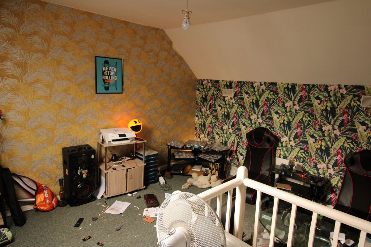 Rotherham, South Yorkshire, S63 9HW - Online Auctions