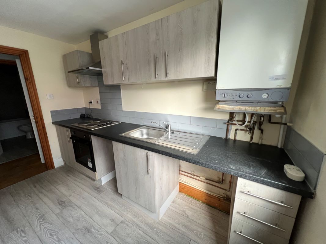 Grimsby, South Humberside, DN32 7JY - Online Auctions