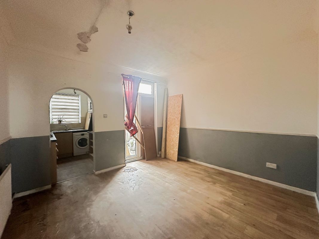 Doncaster, South Yorkshire, DN4 0QJ - Online Auctions