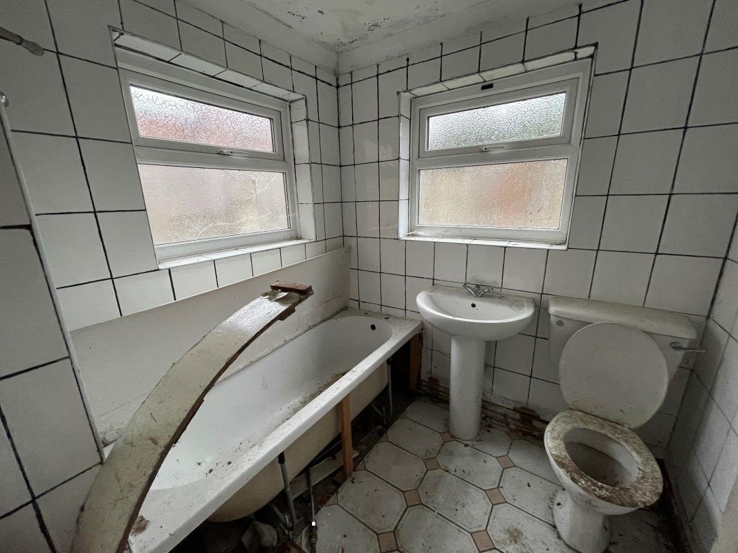 Goldthorpe, Rotherham, South Yorkshire, S63 9HP - Online Auctions