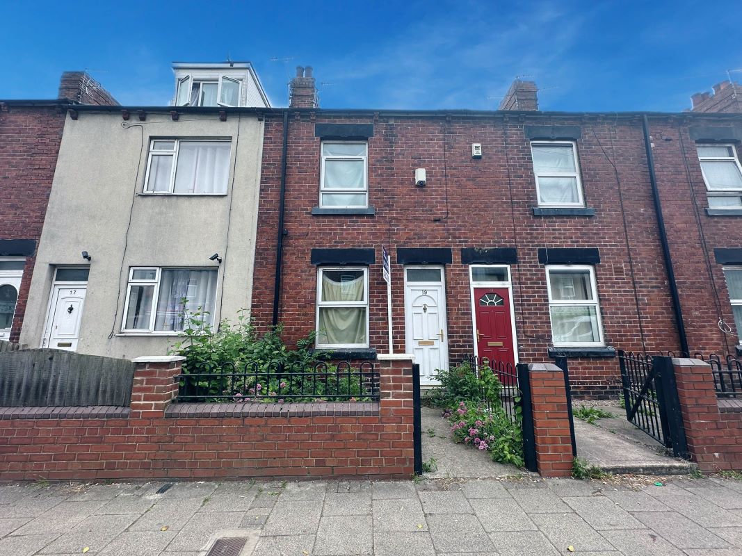 Grimethorpe, Barnsley, South Yorkshire, S72 7LS - Online Auctions