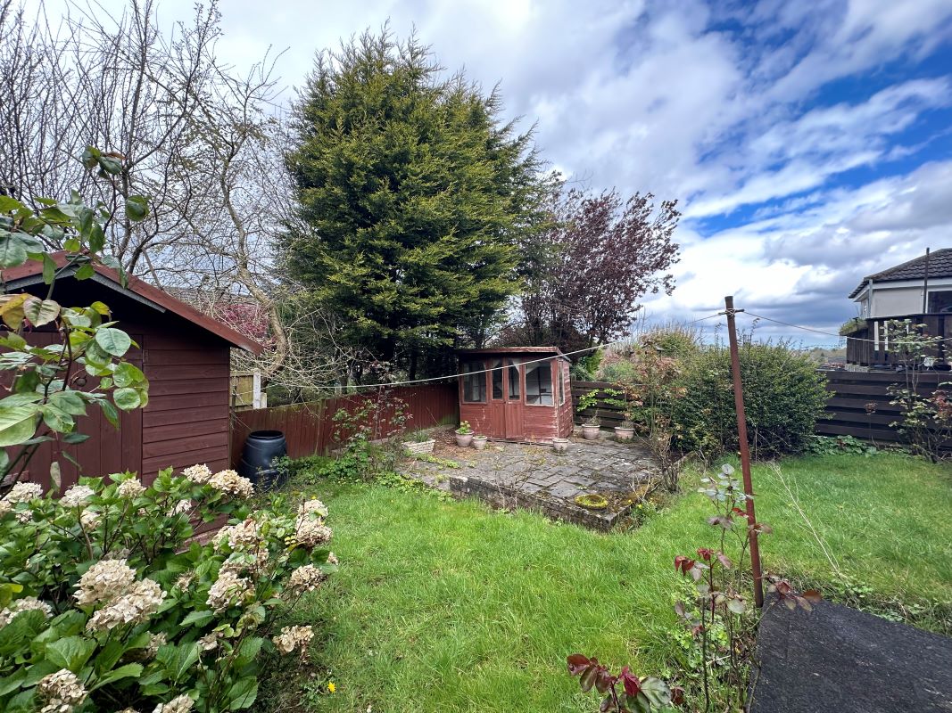 Sheffield, South Yorkshire, S17 4PP - Online Auctions