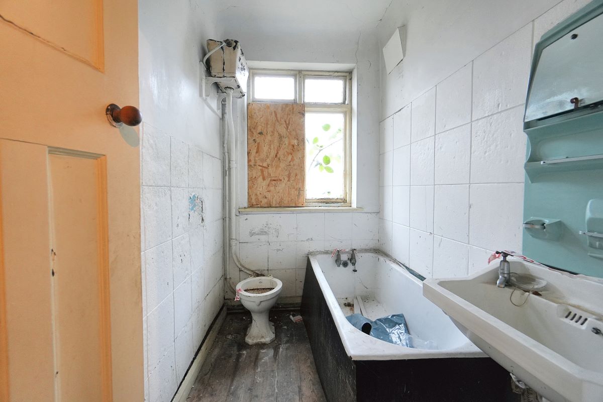 Birkenhead, Merseyside, CH41 9AA - Online Auctions