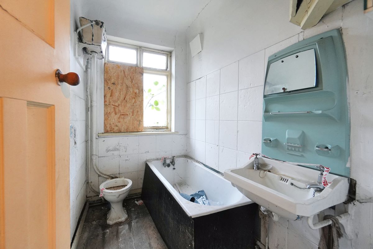 Birkenhead, Merseyside, CH41 9AA - Online Auctions