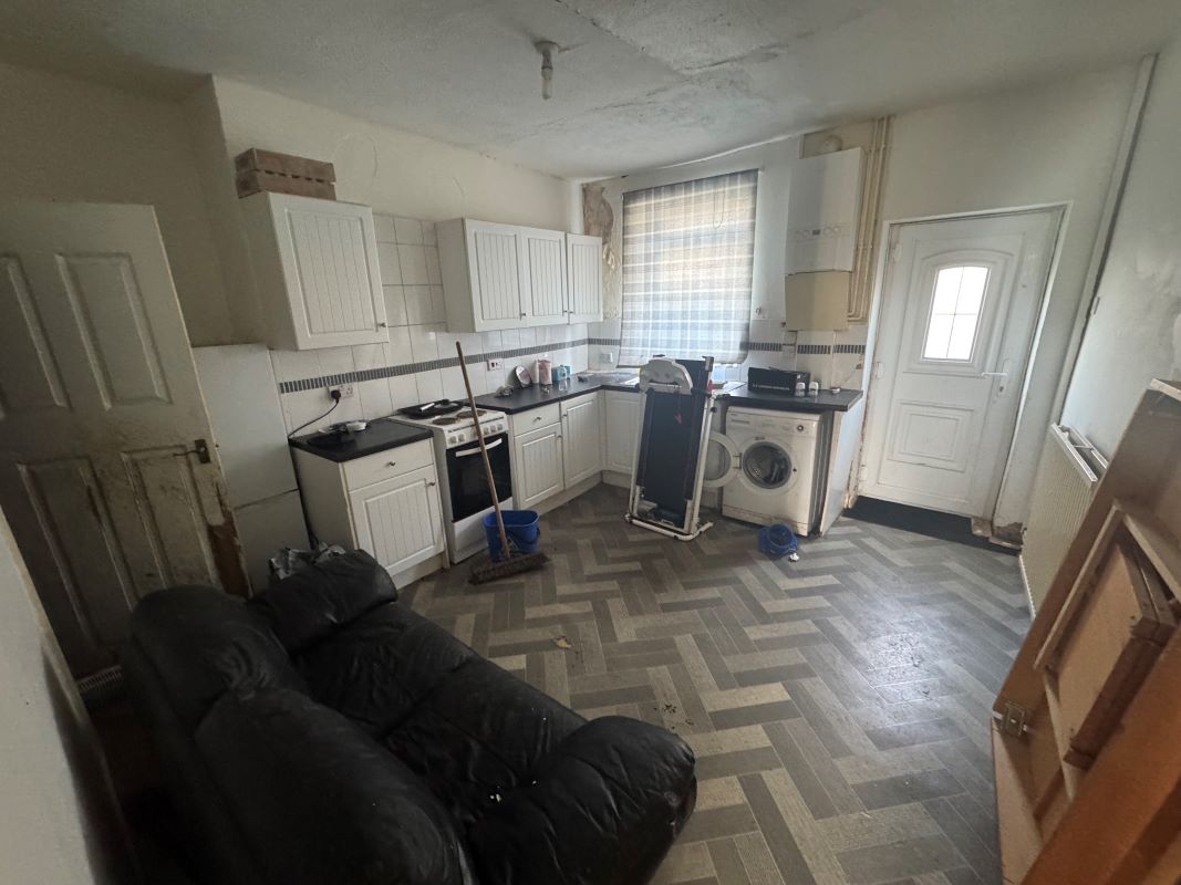 Great Houghton, Barnsley, South Yorkshire, S72 0DE - Online Auctions