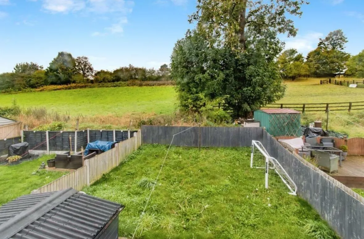 Pudsey, West Yorkshire, LS28 9JZ - Online Auctions
