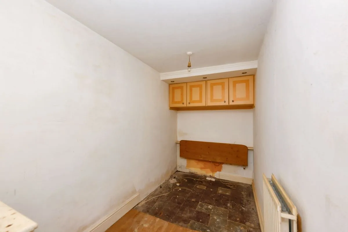 Harlow, Essex, CM18 7QW - Online Auctions