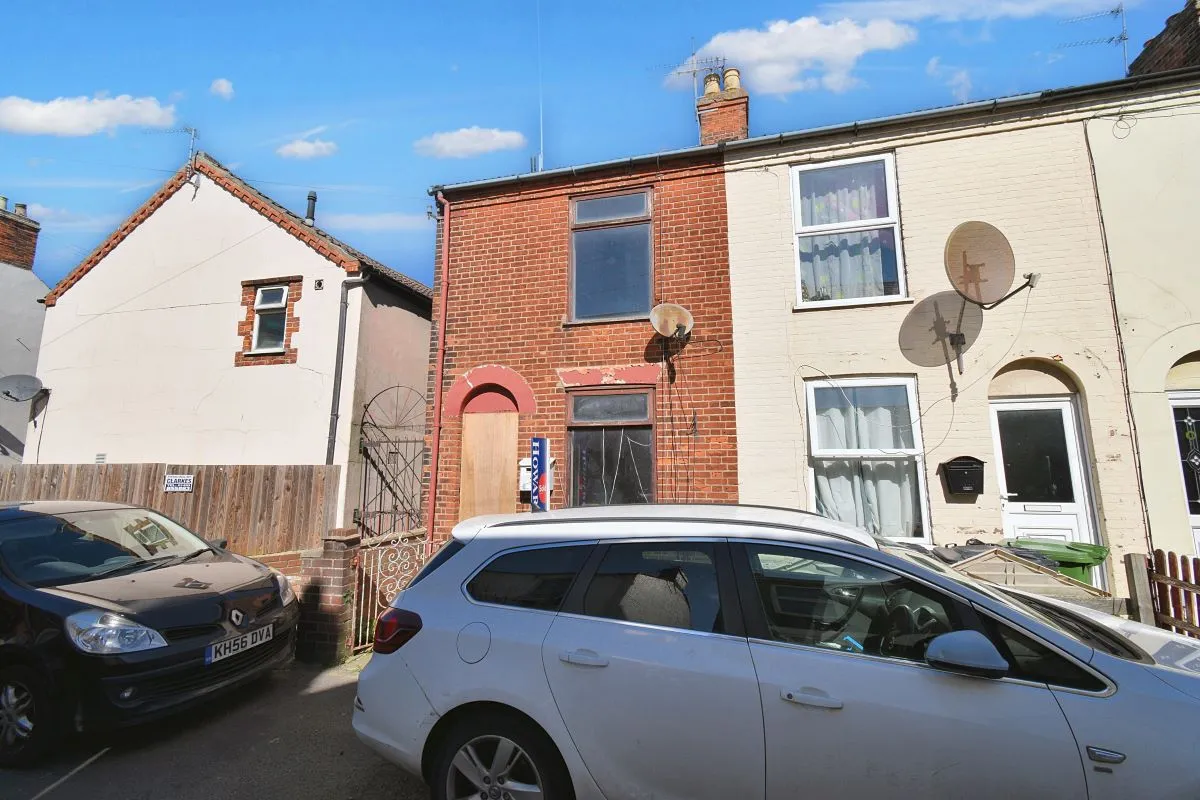 Great Yarmouth, Norfolk, NR31 0LB - Online Auctions