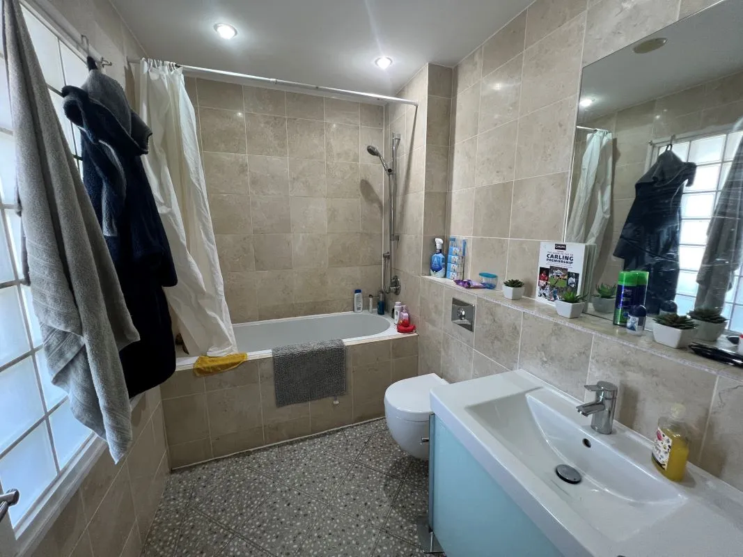 11-15 High Street, Sheffield, South Yorkshire, S1 2GA - Online Auctions