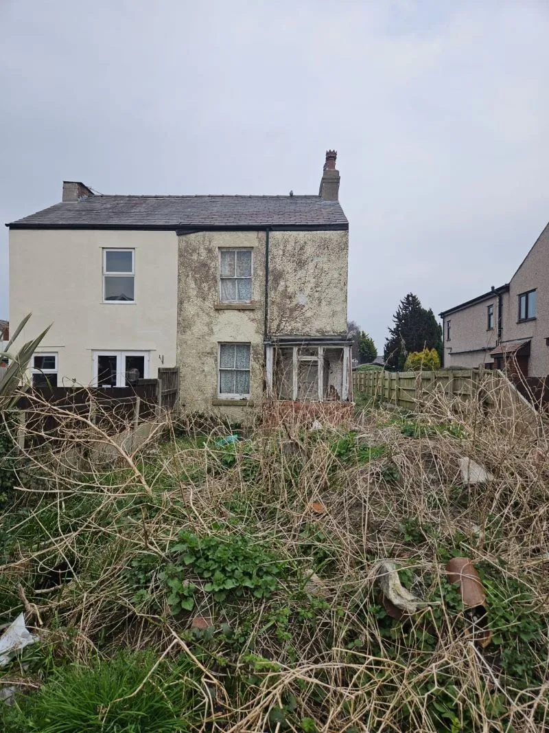 Southport, Merseyside, PR9 7BQ - Online Auctions