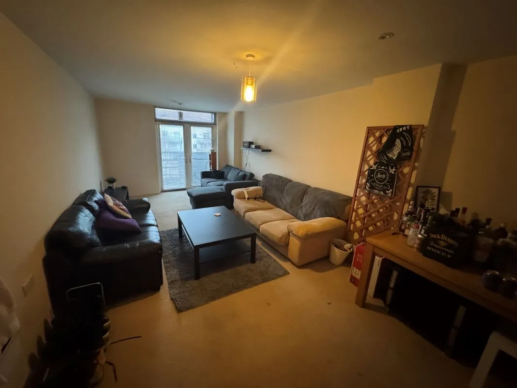 323 Bramall Lane, Sheffield, South Yorkshire, S2 4RQ - Online Auctions