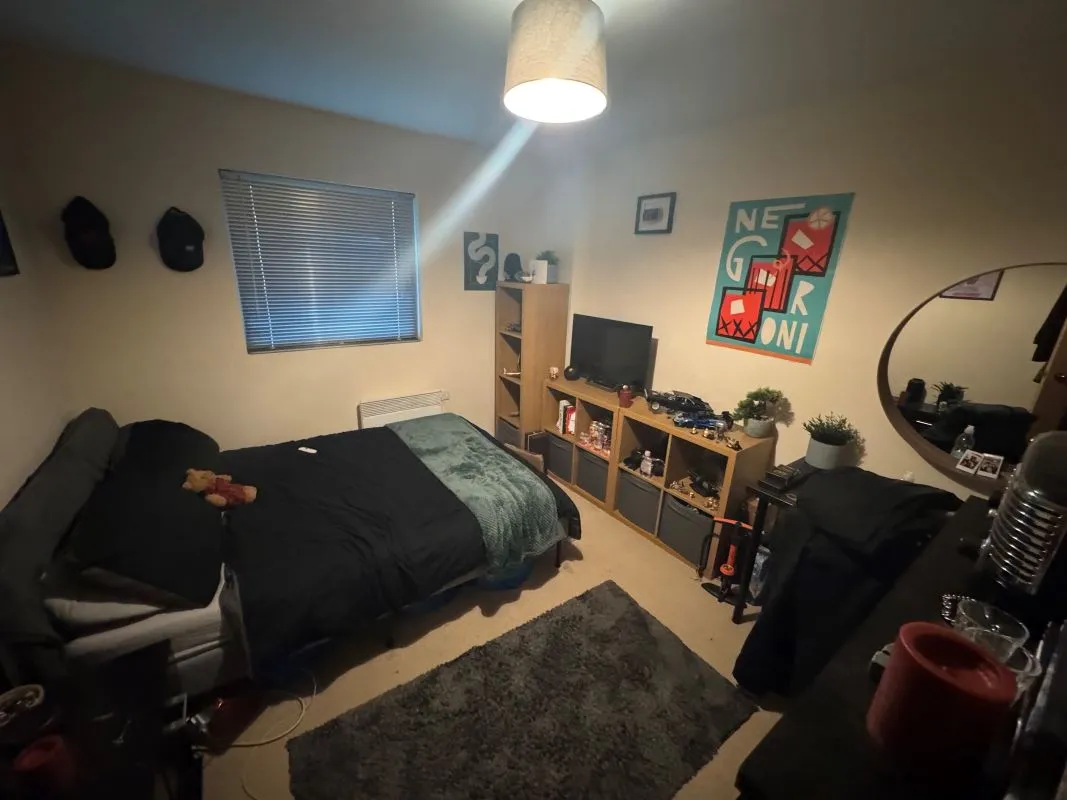 323 Bramall Lane, Sheffield, South Yorkshire, S2 4RQ - Online Auctions