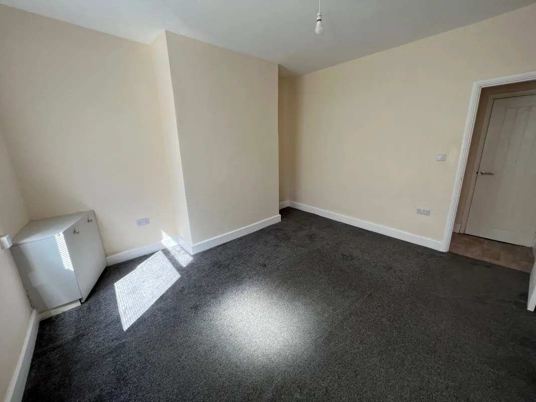 Goldthorpe, Rotherham, South Yorkshire, S63 9HN - Online Auctions